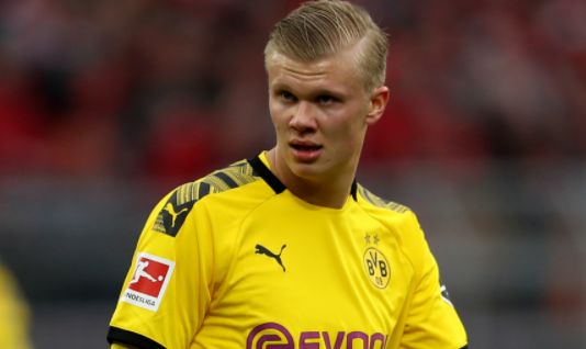 媒体人：曾凡博的手续还没有完成，今晚对阵新疆仍无法出战（媒体人称曾凡博手续未办妥，今晚对阵新疆仍无法出战）