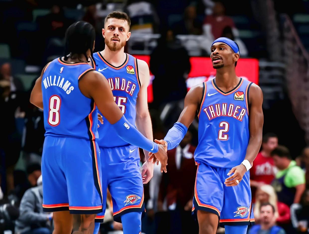 姆巴佩圣马梅斯上演双响 阿隆索率皇马重拾信心（姆巴佩圣马梅斯梅开二度，阿隆索带领皇马重振士气）