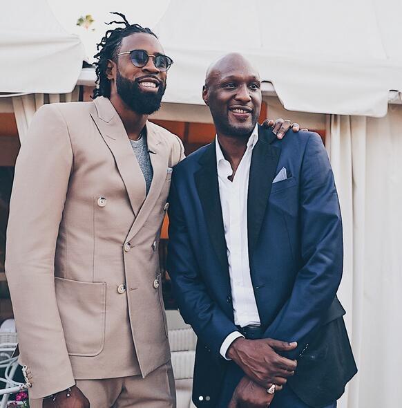 今天是北京时间2025年11月29日星期六,欢迎收看早报！（北京时间2025年11月29日（周六），早报为您播报！）