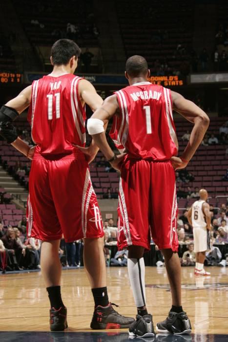 中超：北京国安客场2-1逆转上海申花（中超联赛：北京国安客场2比1逆转战胜上海申花）