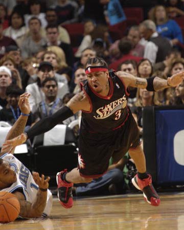 欧冠积分榜分析：各队晋级形势紧张,（欧冠积分盘点：晋级争夺愈发激烈）