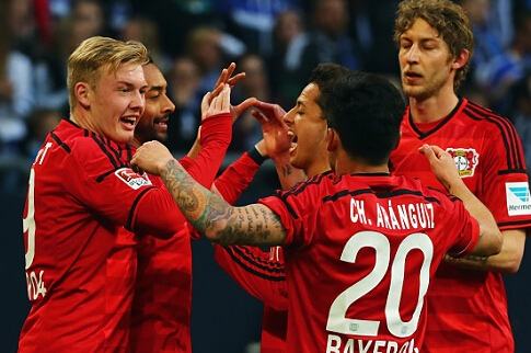 双喜临门，埃斯特旺在职业俱乐部生涯第100场里程碑中破门（破门庆百场，埃斯特旺喜上加喜）