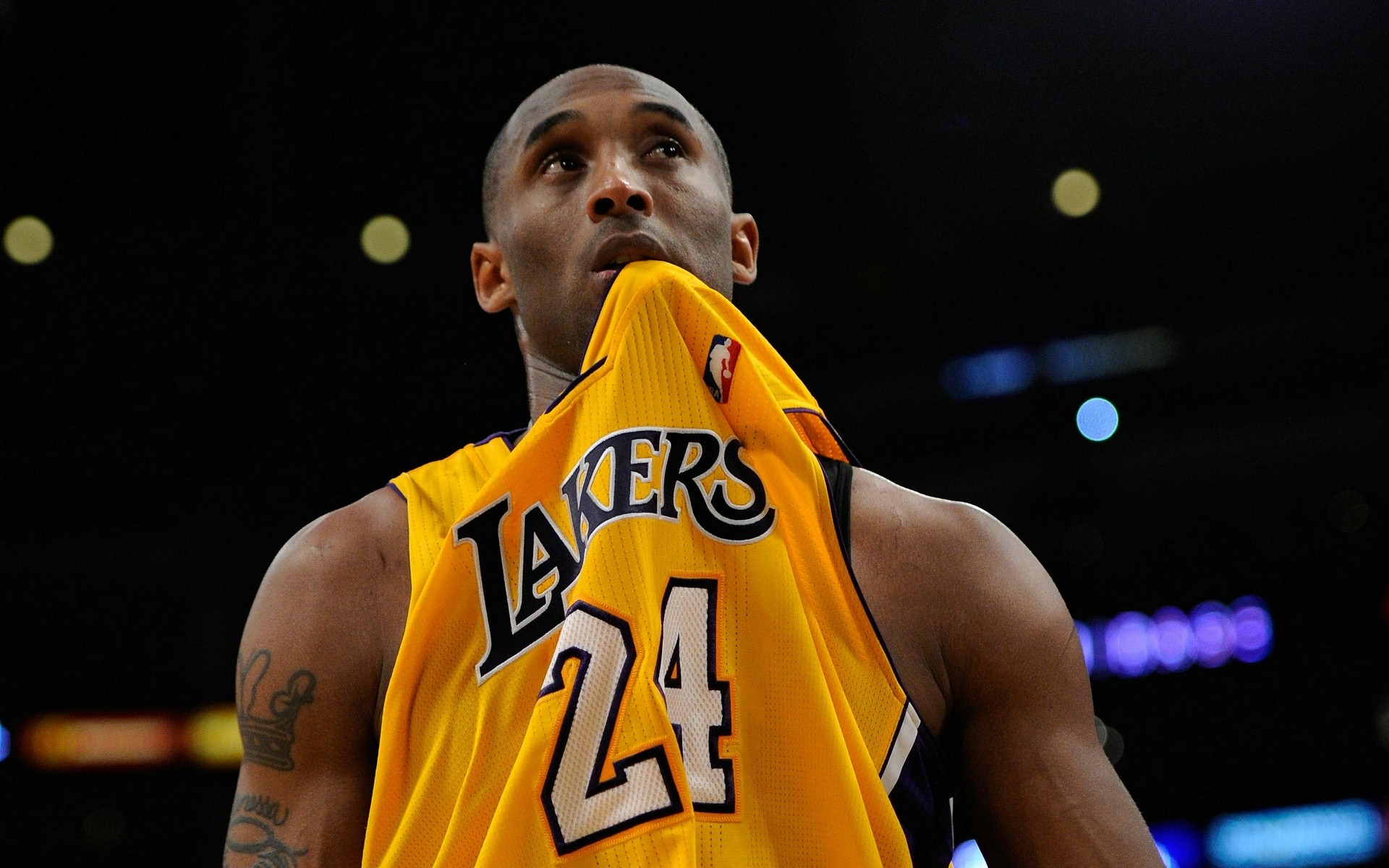 史上最火爆！2025赛季中超联赛现场观众总数首次突破600万（热度空前：2025赛季中超现场观众总量首破600万）