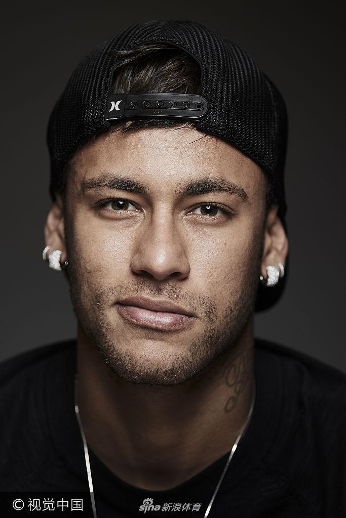 内外开花！刘雁宇面对王哲林连得5分 帮助吉林打停上海（内外开火！刘雁宇对位王哲林连拿5分 助吉林逼停上海）