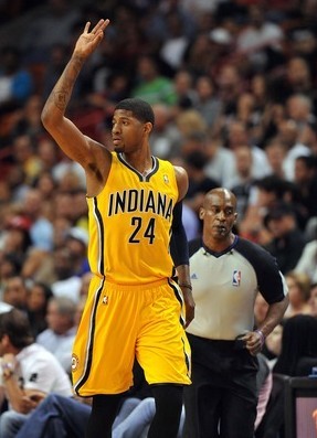 根据目前的情况拜仁明年夏天无意与格雷茨卡续约（从现状看，拜仁明夏不打算与格雷茨卡续约）